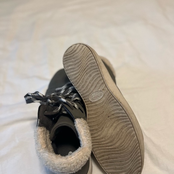 Dr. Scholls booties - Picture 3 of 3